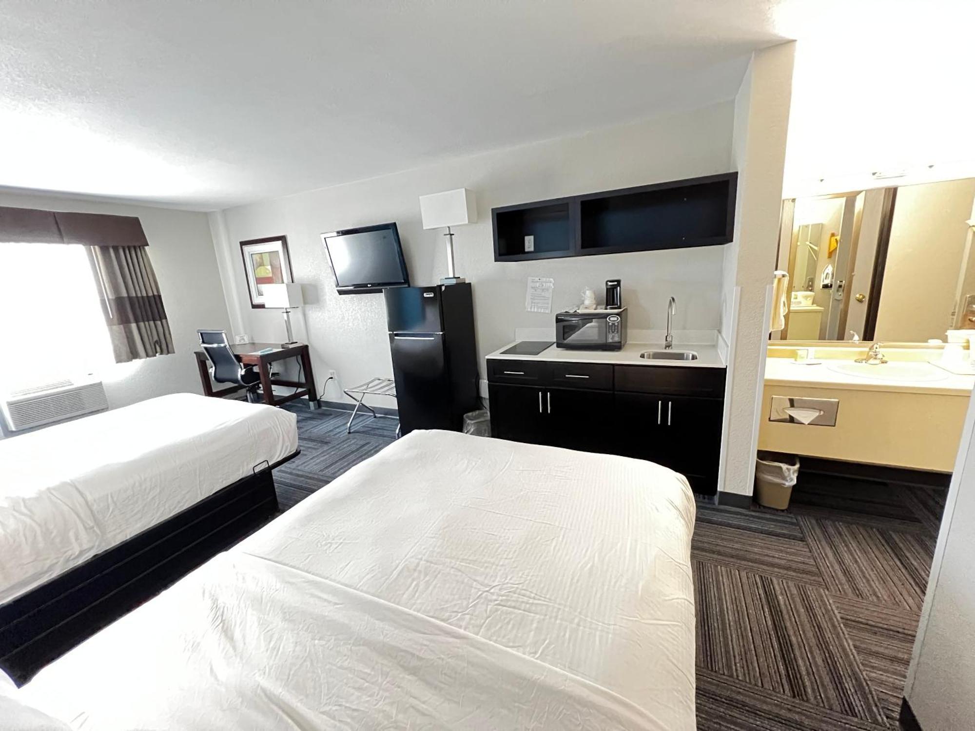 Baymont By Wyndham Marinette Hotel Luaran gambar