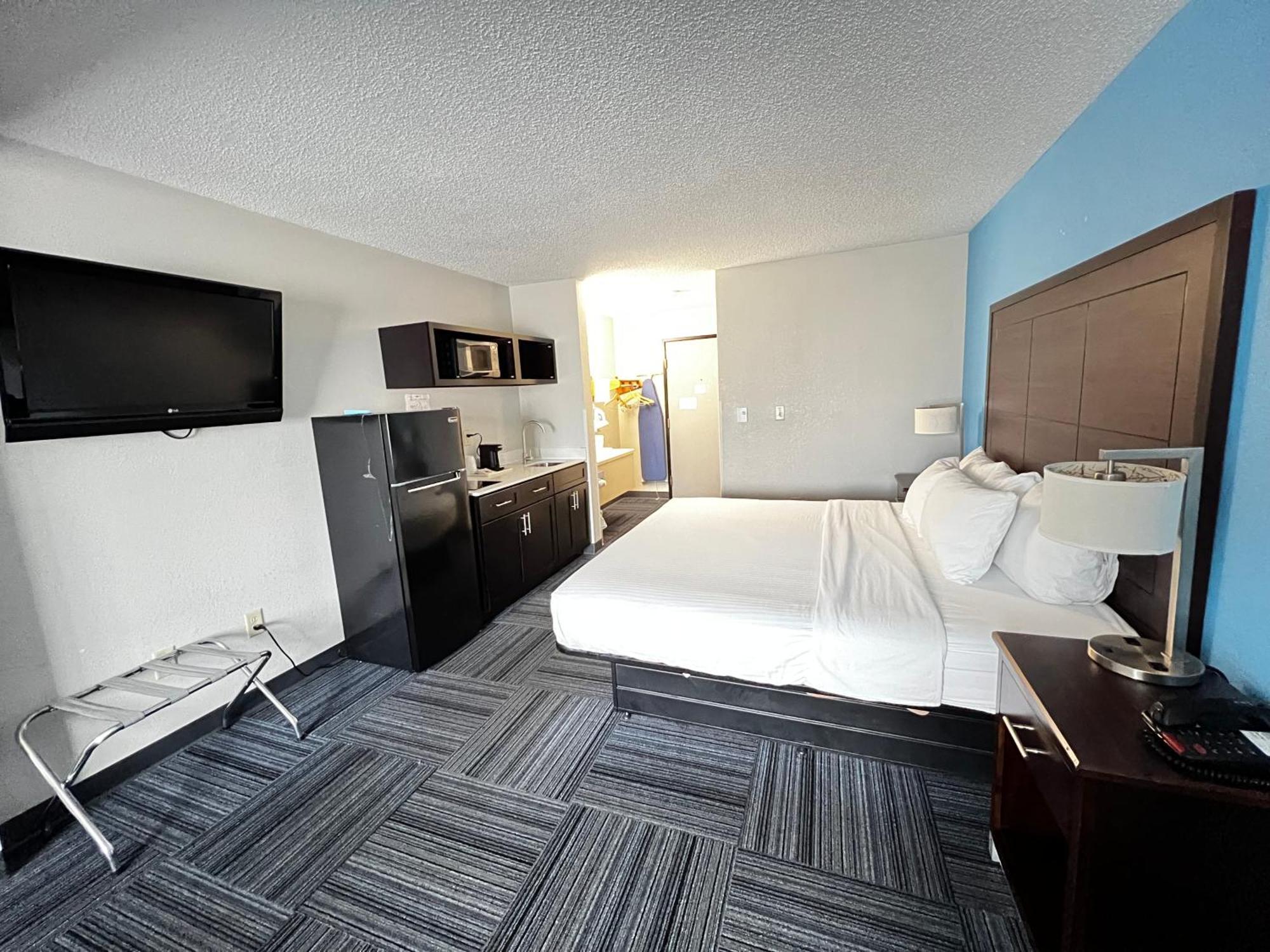 Baymont By Wyndham Marinette Hotel Luaran gambar